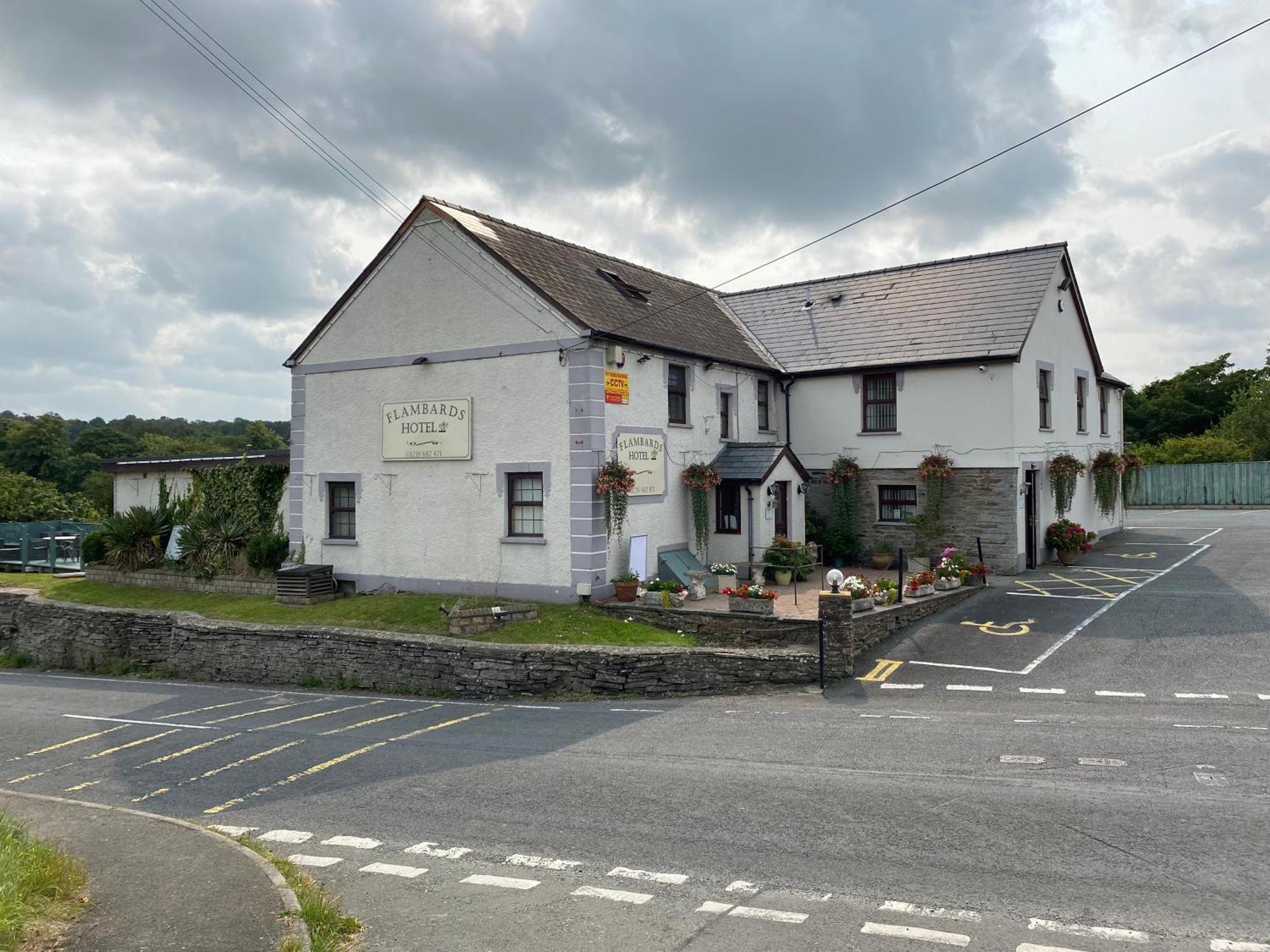 Flambards Hotel Cardigan Exterior photo